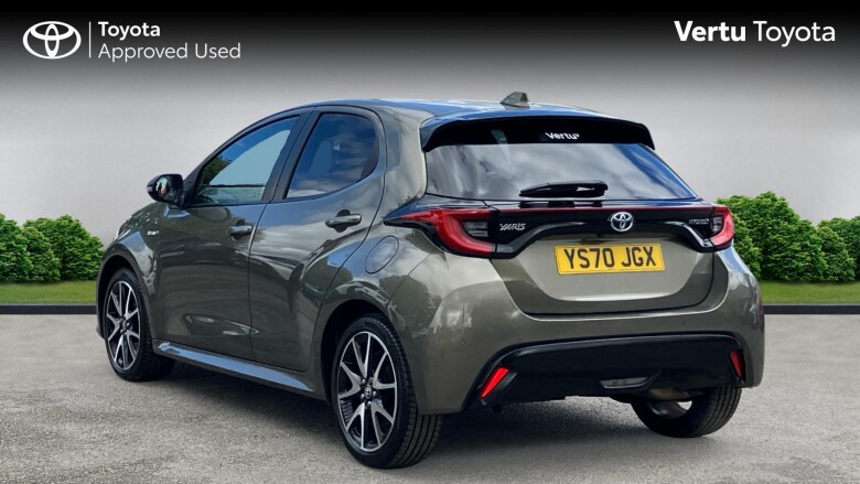 Toyota Yaris 1.5 Hybrid Dynamic 5dr CVT Hybrid Hatchback